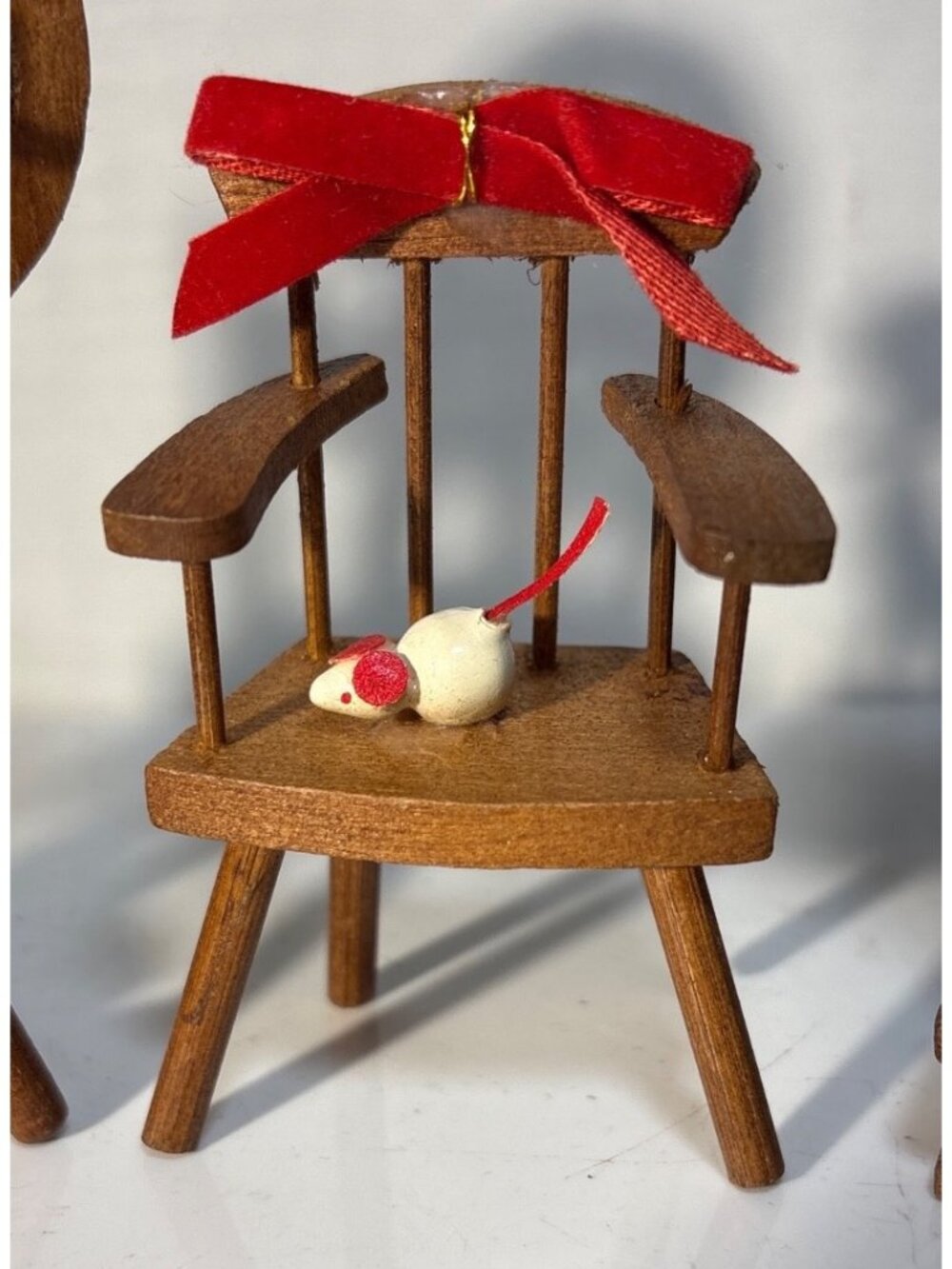 Miniature Wooden Dollhouse Furniture Christmas Spinning Wheel Chair & Clock Mice - Picture 3 of 8